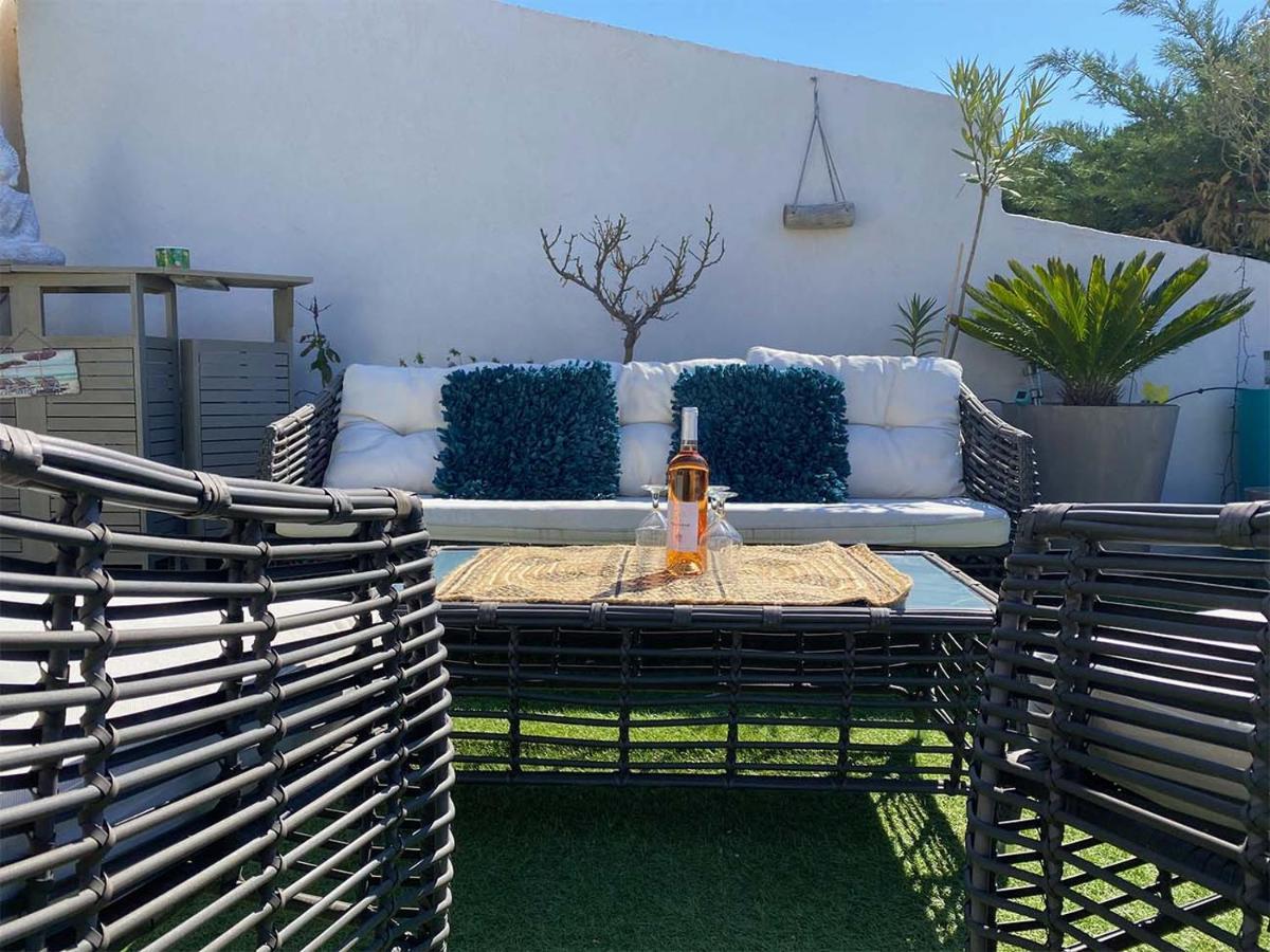 VUEMER Bandol - Appartement avec GRANDE TERRASSE de 45m2 VUE MER - PISCINE - PARKING Extérieur photo