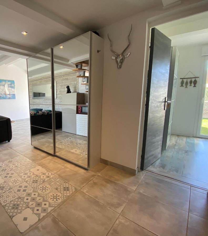VUEMER Bandol - Appartement avec GRANDE TERRASSE de 45m2 VUE MER - PISCINE - PARKING Extérieur photo