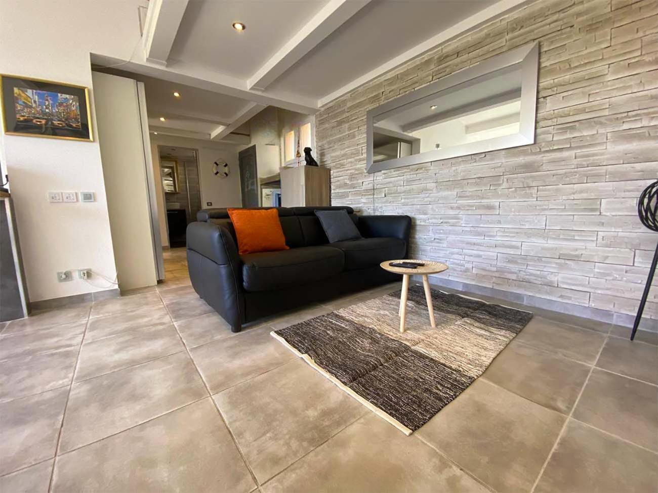 VUEMER Bandol - Appartement avec GRANDE TERRASSE de 45m2 VUE MER - PISCINE - PARKING Extérieur photo